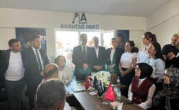 Etimesgut’ta MHP’den Anahtar Parti’ye Toplu Geçiş: 200’ü Aşkın İstifa